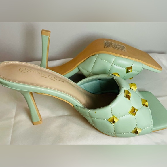 Olivia & Kate Sarabeth Embellished Slip On - Picture 8 of 10